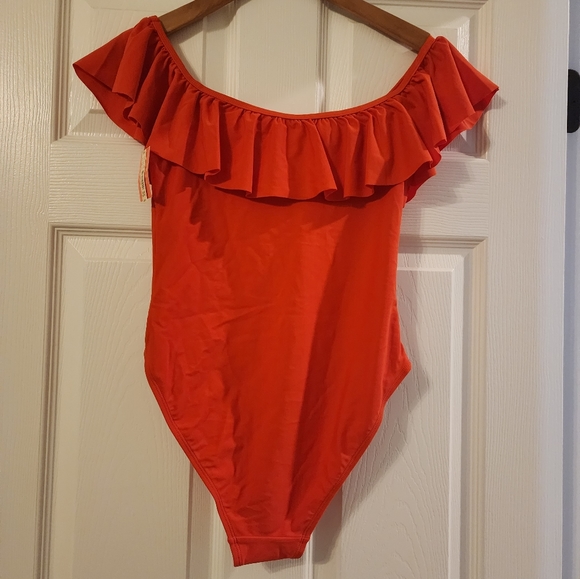 Uncommon Sense Red Ruffle on or off shoulder swimsuit Size M - Picture 4 of 11